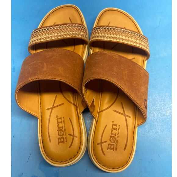 Born Women's Sandal Size 8 M Brown Leather Slide 2 Strap Flat Flip Flop Comfy - Picture 9 of 11